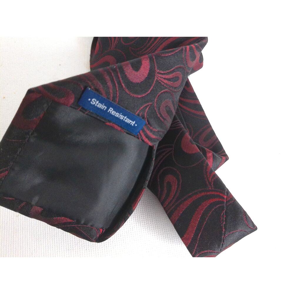 Vintage John Ashford Macys Black Red Silk Paisley Tie New - Picture 4 of 7